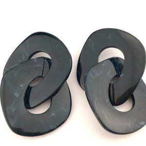 BLACK-Buckle Earring